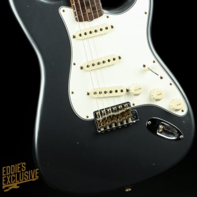 Fender Custom Shop Postmodern Stratocaster Journeyman - 3-Color Sunburst -  Eddie's Guitars