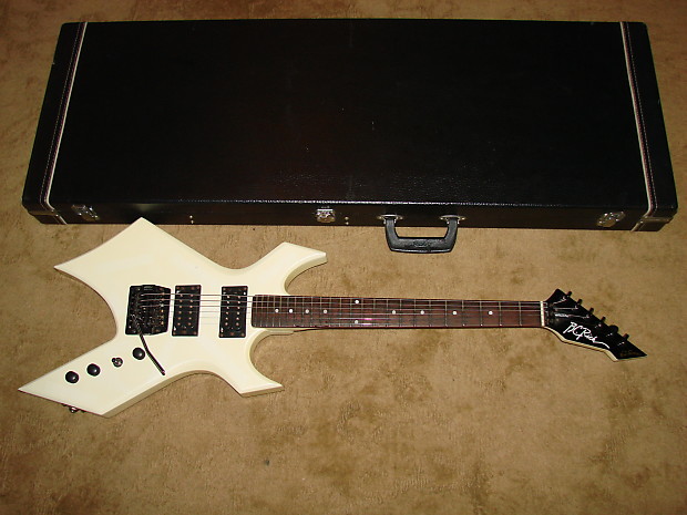 B.C Rich 日本製 white B.C. Rich n.j. warlock 1980's White electric guitar made in japan