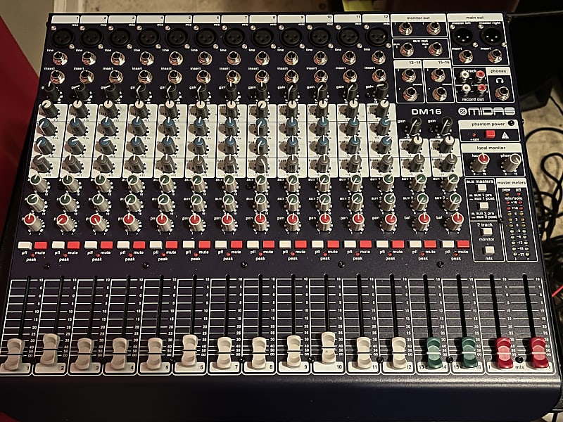 Midas DM16 16Input Analog Mixer 2018 Present Blue Reverb