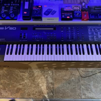 Yamaha V50 FM Synthesizer 1989