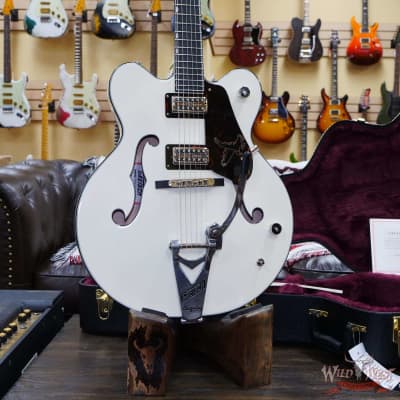 Gretsch G6636T-RF Richard Fortus Signature Falcon Center Block with String-Thru Bigsby Ebony Fingerboard Vintage White image 7