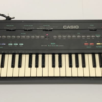 Casio MT-140 Casiotone 49-Key Mini Synthesizer 1980s - Black