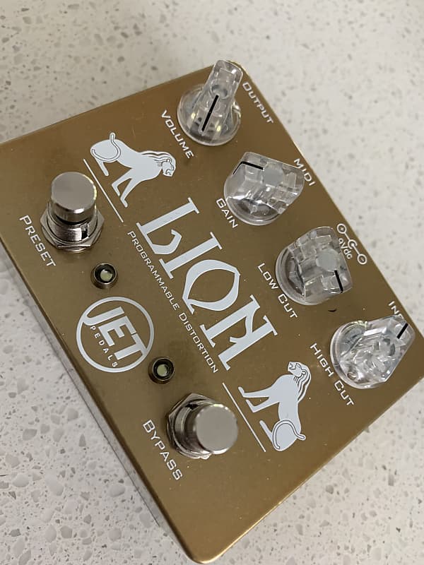 JET pedals Lion Reverb