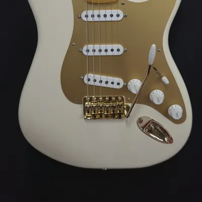 Custom Fender Stratocaster Gilmour Inspired Olympic White "#0001" with Gigbag image 1