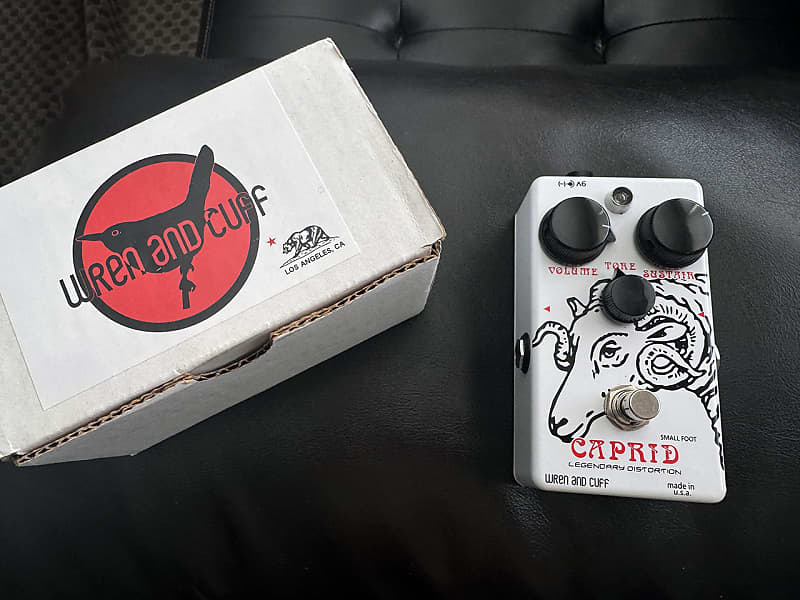 Wren and Cuff Caprid Small Foot