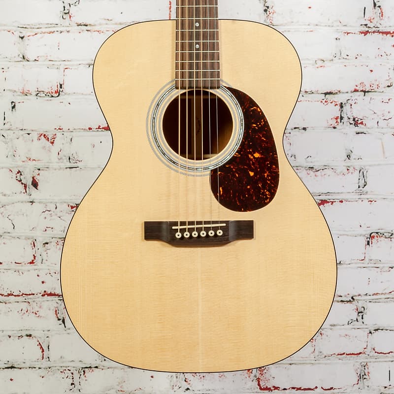 Martin - Special USA Run - 000 Size 14-Fret Acoustic Guitar - Sitka Spruce and Sipo Mahogany - Natural - w/Case image 1