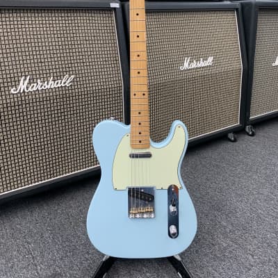 Fender Vintera 50’s Telecaster 2020 Sonic Blue image 4