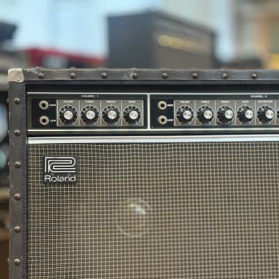 Roland JC-160 Jazz Chorus 120-Watt 4x10