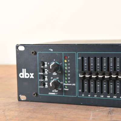dbx 3215 Dual-Channel 2/3 Octave 15-Band Equalizer CG004E9 image 4