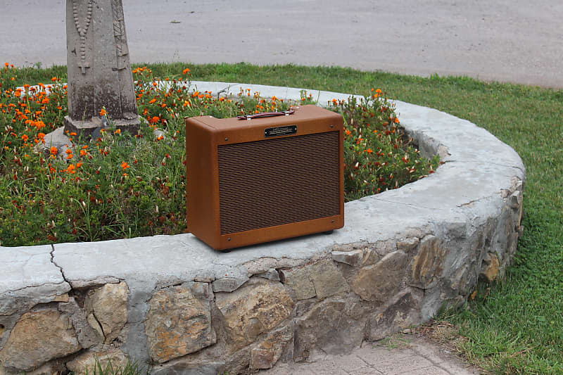 Carl's Custom Amps Classic Tweed Deluxe 5E3 Dark Tweed Video Demo! Best 5E3 Anywhere! image 1
