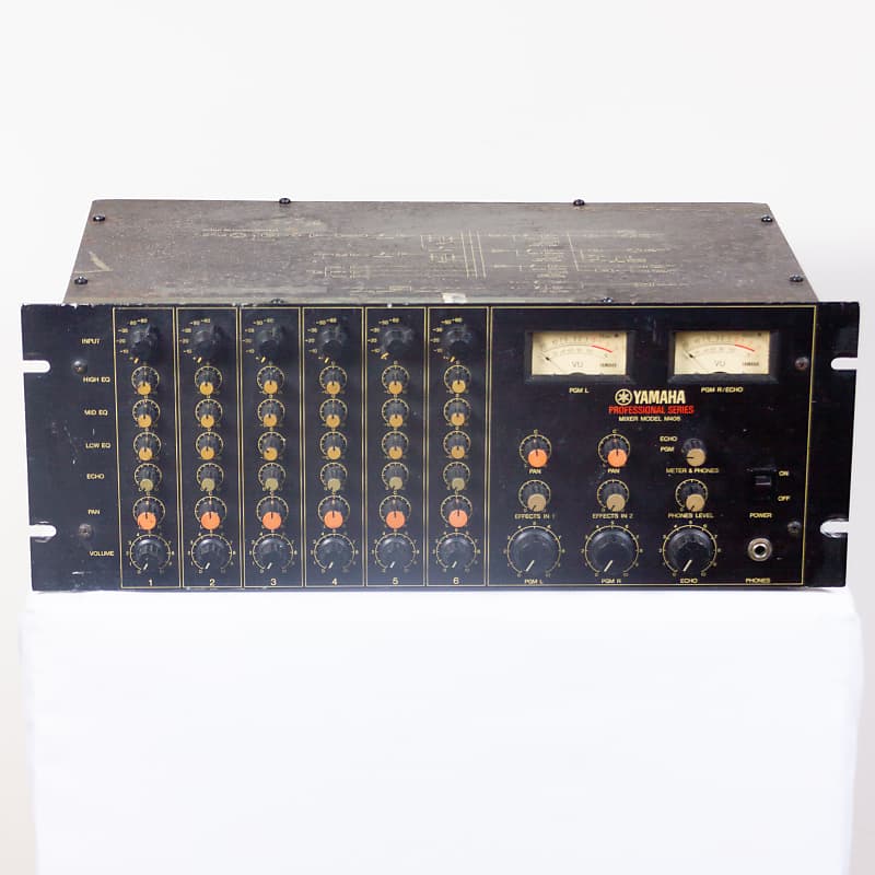 Yamaha M406 Professional Series 6-Channel Rackmount Mixer