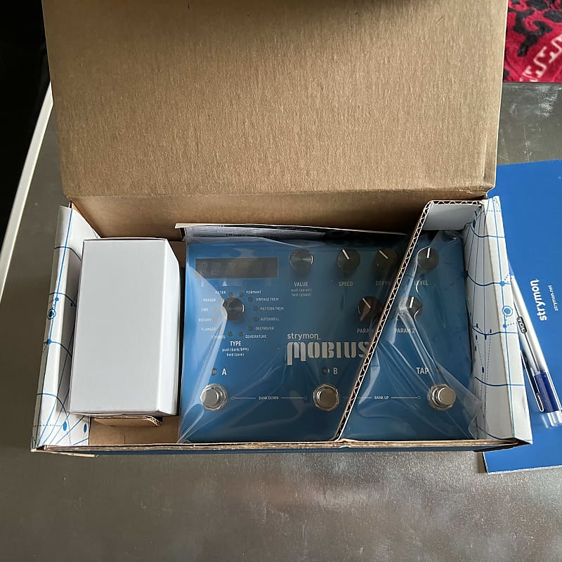 Strymon Mobius