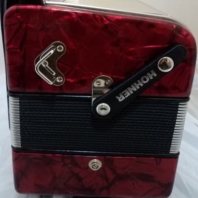 Hohner Xtreme Red EAD/MI Crown Accordion Acordeon +Hard Case, Bag, Straps, Shirt | Authorized Dealer image 8