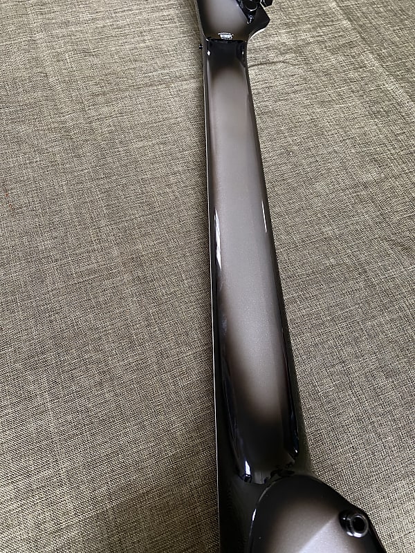 Rare ESP E-II Jesse Liu “Katana” Signature Silverburst Arrow Rare ESP E-II Jesse Liu “Katana” Signature Silverburst Arrow