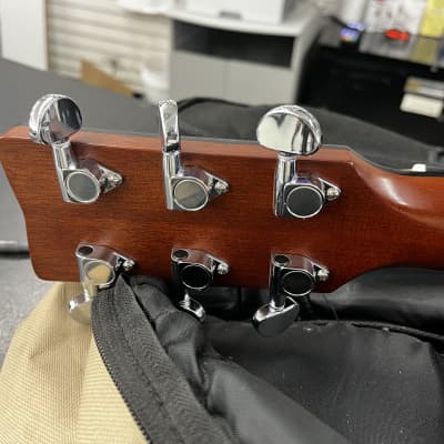 Yamaha FS850 Acoustic Guitar w Case image 7