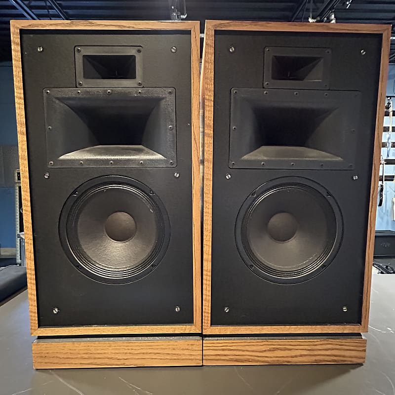 Klipsch Quartet pair 1989- Oak/olive Local Pickup only at our shop in Milwaukee, WI  			