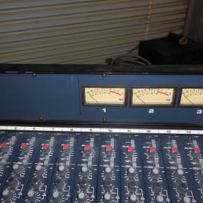Soundcraft-8000-mixing-console-32-x-8-recording-mixer-works-great-tested image 3