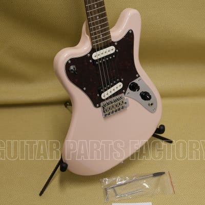 037-7015-556 Squier Paranormal Super Sonic Electric Guitar Shell Pink