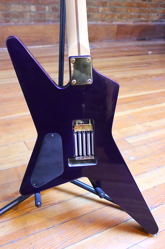 Charvel DST-3 FR 1H Star Purple Sparkle | Reverb Charvel DST-3 FR 1H Star Purple Sparkle | Reverb