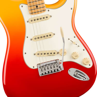 FENDER - Player Plus Stratocaster  Maple Fingerboard  Tequila Sunrise - 0147312387 image 3