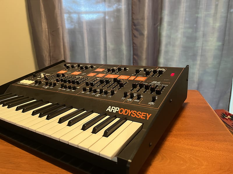 ARP ODYSSEY - DUOPHONIC SYNTHESIZER | KORG (USA)