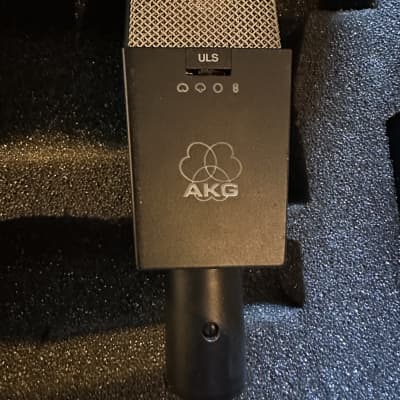 AKG C414 B ULS Large Diaphragm Multipattern Condenser Microphone