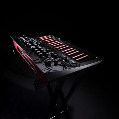 Korg Minilogue Bass 37-Key 4-Voice Polyphonic Synthesizer 2022 - Present - Black image 5