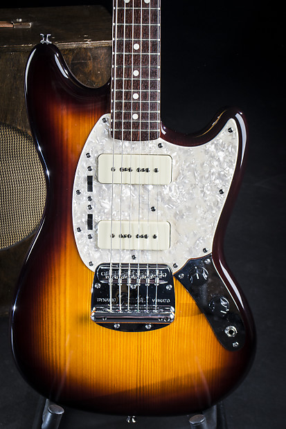 Fender mustang outlet modern player p90