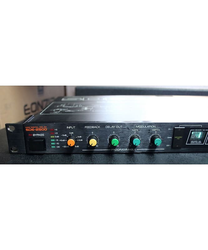 Roland SDE-2500 MIDI Digital Delay