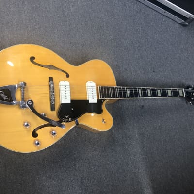 Guild X-175B Manhattan Hollowbody Archtop Electric Guitar With Guild Vibrato Tailpiece Blonde for sale