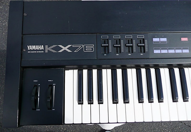 Yamaha KX76 Yamaha KX 76 MIDI Master 76 Key Keyboard Controller Works /  Looks Great