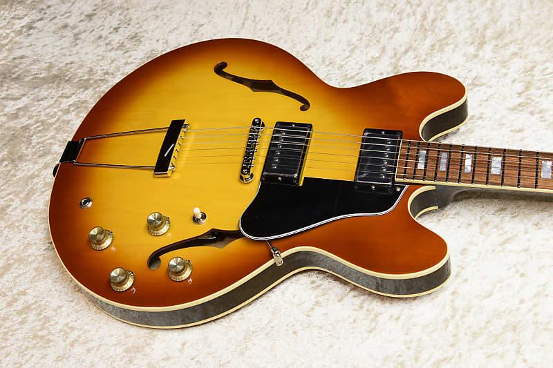 Archtop tribute AT135TTP NEW Light Brown Sunburst / incl. Hard