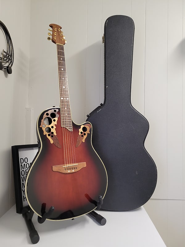 OVATION CELEBRITY DELUXE CUTAWAY SHALLOW (MODEL CC-257/CS