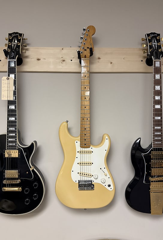 Fender 