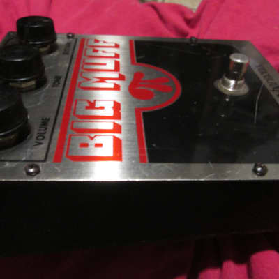 1979 Electro-Harmonix Big Muff Fuzz Pi V5 (Op Amp Tone Bypass)pedal image 3