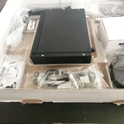 Shure Shure PSM300 P3TRA215CL Pro 2020 image 2