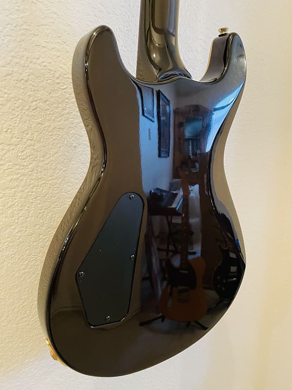 Fernandes APG-100 Double Cut Set Neck Mahogany w/Carved Maple Cap