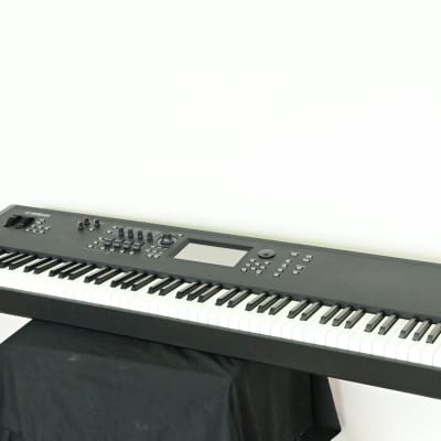Yamaha MODX8 88-Key Synthesizer Workstation (NO POWER SUPPLY) CG01M81