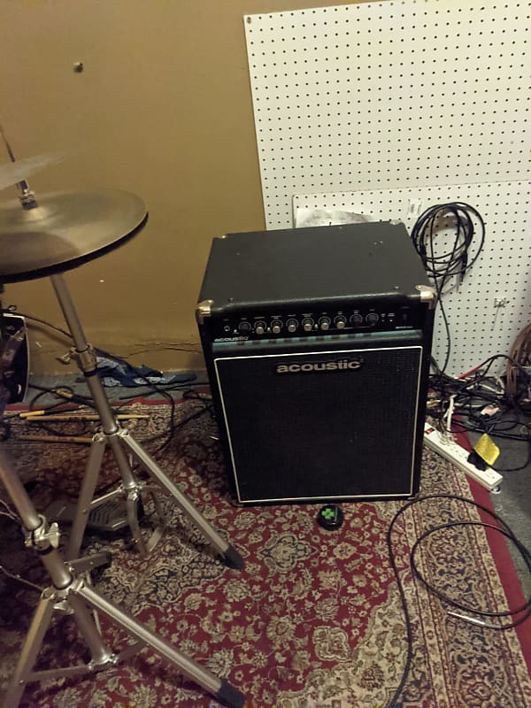 Acoustic B100 Bass Amp Reverb