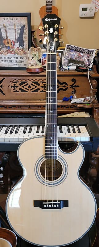 Epiphone PR-5E/N Acoustic Electric Thinline Guitar With