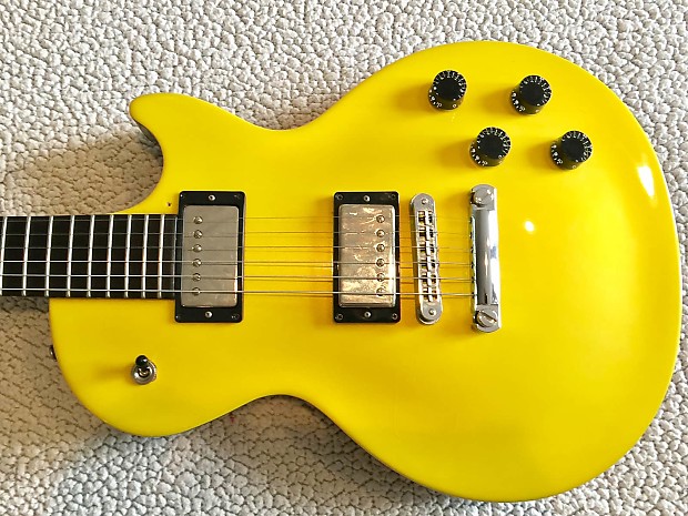 ギター GibsonLes Paul StudioYellow Metallic