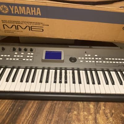 Yamaha MM6 Synthesizer 2007 - Gray