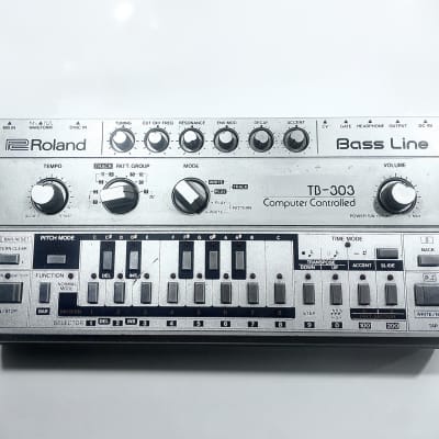 Roland TB-303 Bassline Synthesizer Module 1981 - 1984 - Silver