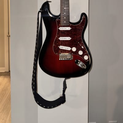 Squier Standard Stratocaster 2001 - 2018 | Reverb