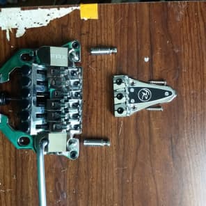 Floyd Rose FRTX01000S FRX Top Mount Tremolo System with Locking Nut
