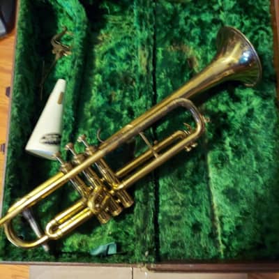 York Grand Rapids Trumpet, USA, Lacquered Brass with case/MP.  Old classic style. image 1