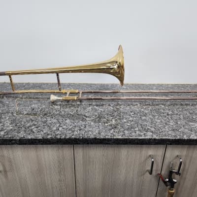 Yamaha YSL-354 Standard Trombone 2010s - Lacquered Brass image 2