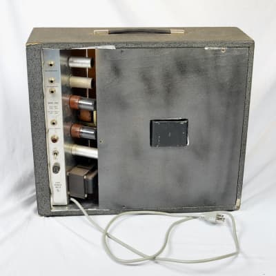 Silvertone Model 1482 5-Watt 1x12 Guitar Combo 1960s - Black image 5