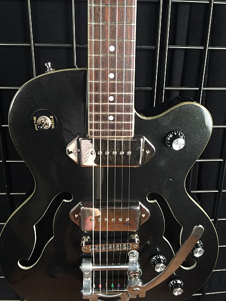 Epiphone Limited Edition Wildkat Royale Semi Hollow Body Electric Guitar Black Sparkle w Case