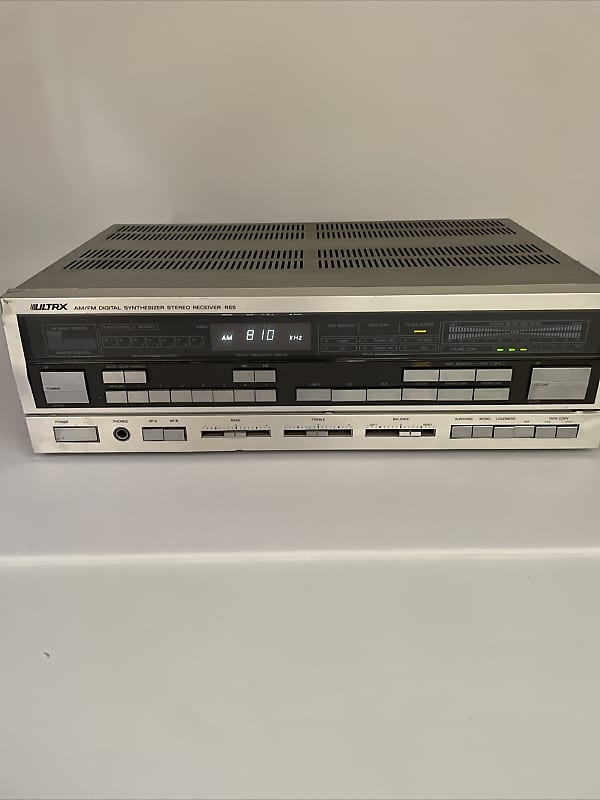 Sanyo Ultrx R55 Tuner Receiver Silver W/ phono *TESTED WORKING READ*  			